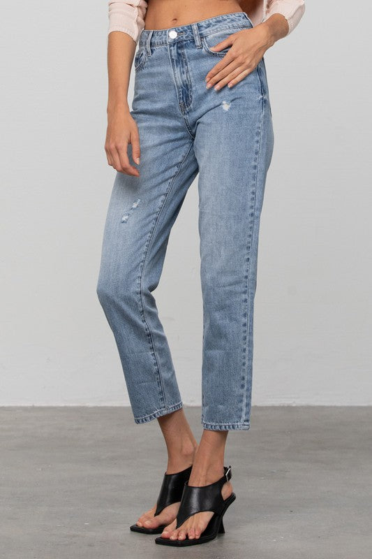 HIGH RISE STRAIGHT JEANS