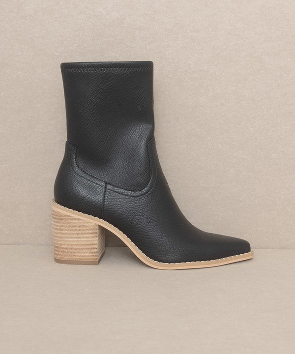 SLEEK ANKLE BOOTIE